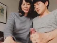 熟女ナンパ。「可愛い男の子がオナニーしているのを見たいの」主婦がエロモード。マスカキ鑑賞から始まる激イキ発情セックス