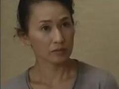 【ヘンリー塚本】熟女が引き受けた裏のお仕事。目が不自由な男とのセックス。淫乱モードが炸裂しての淫行