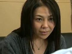 義父とはただれた関係の熟女。でも今ではふにゃチン。硬い肉棒を味わいたくてパート面接、不倫が目的