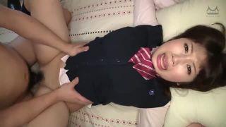 美尻の童顔ロリ美少女天使ＪＫが制服着衣のままデカマラぶち込まれて喘ぎ狂っちゃうｗｗ