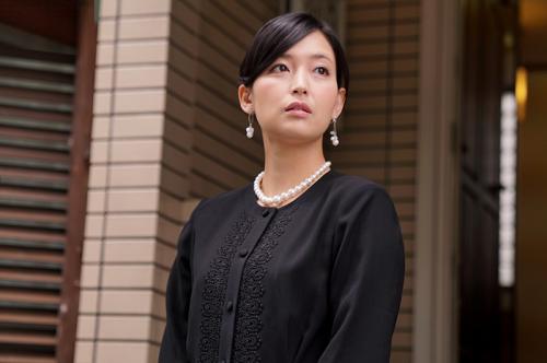【義母】「…だめ…アナタごめんなさい…。」夫の連れ子に中出しされ犯された未亡人の熟女！【並木塔子】