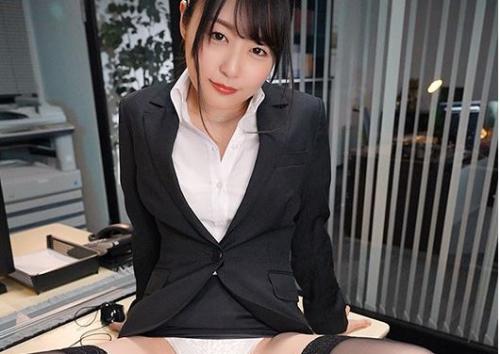 【痴女】「チンポだけは役員クラスね？」イジワルな社長秘書にイジメられるクセになる快感！【つぼみ】