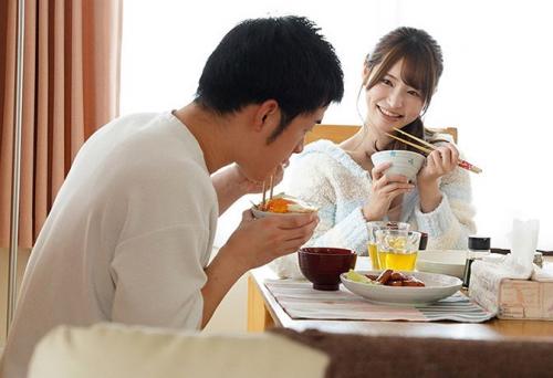 【彼女の友人】「意外と胸の筋肉ついてるんだね…？」彼女の友達にねっとり乳首責めで痴女られた！【天使もえ】