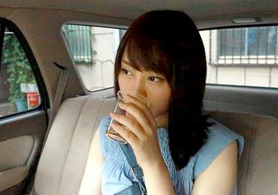 【素人】※レイプは犯罪です。ナンパ失敗した女子に媚薬を飲ませて野外でヨダレを垂らして強制イキ！