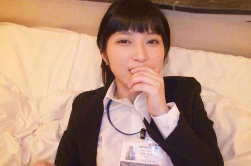 【SOD女子社員】「ハメ撮りの練習をさせて欲しい！」と女子社員に若手の若手の監督志望社員がセックスのお願い！