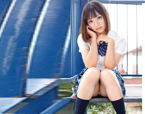 【JK】「…トロけるくらいしてあげる…」中年おじさん好きの風変わりなスレンダー小悪魔JK少女が誘う！【もなみ鈴】