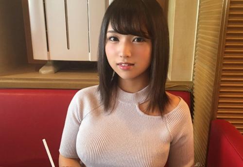 【素人ナンパ】サバサバ系のロリ巨乳ちゃんの巨乳おっぱいを揺らしながら洗面台で中出し！