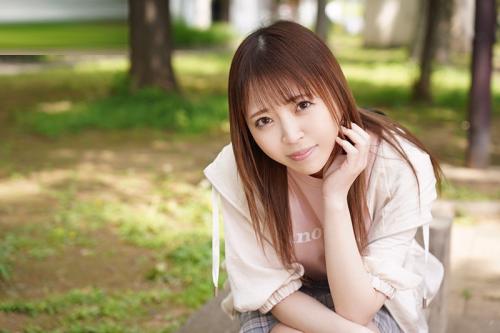 【デビュー】「AVって何するんですか？」って言いながら実は興味津々！押しに激弱な現役女子大生がAVデビュー！【沖奈ミツキ】