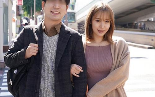 【素人ナンパ企画】「不正解の人妻が1枚ずつ脱いでいくハラハラ脱衣クイズゲーム！」残酷ミラーゲームに負けるとエロ罰ゲーム！