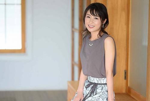 【熟女】36歳の美しき専業主婦がAVデビュー！王道のルックス最高峰のエロス！【小野寺真優】