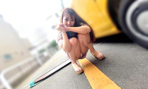 【素人羞恥企画】「賞金を出すのでリモバイで散歩してくれませんか？」たくさんの人に見守られながらぶるぶる震えて感じまくる美少女！
