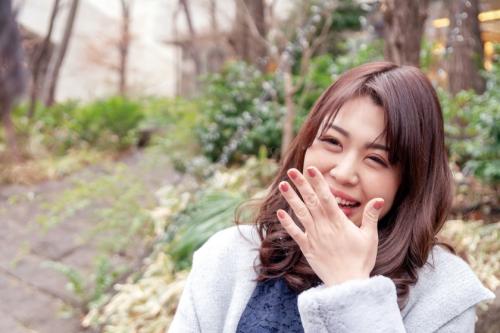 【人妻ナンパ】46歳のセックスレスでオナニーばっかりしている熟女妻のパイパンマンコに中出しセックス！