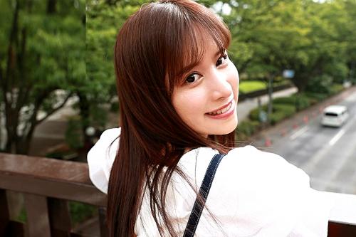 【美少女】綺麗なGカップおっぱいの理学部に通うエロかしこい現役女子大生！【森玲奈】
