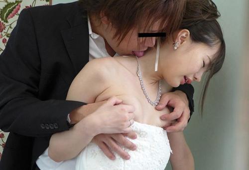 【花嫁NTR】「…新婦がトイレ行ったきり戻ってこない？」元カレに結婚式直前で犯された花嫁。【松本いちか】