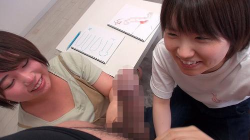 【素人】友だちの前でもお構いなしにちんぽを求めまくるメスになる童顔美少女二人組！