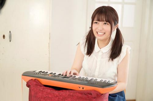 【美少女】1年ぶりのエッチだそうな声優を目指していて声もエッチでカワイイ20歳の女の子！【天野碧】