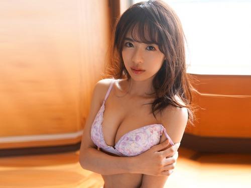 【美少女】148cmの低身長のEカップロリ巨乳！男ウケ抜群の小悪魔スタイル！【栗山莉緒】