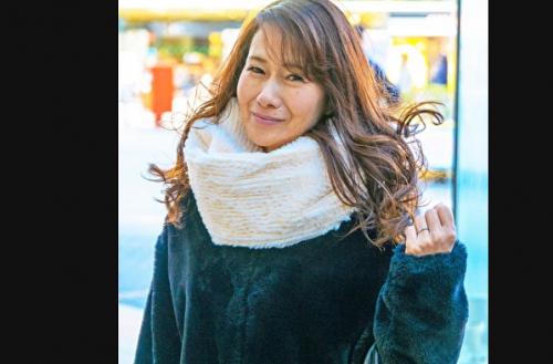 【人妻ナンパ】街で声をかけたもう何年もセックスレスという55歳の美熟女さんに中出し！