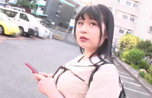 【素人ナンパ】マシュマロおっぱいの素人女子学生が授乳プレイ！お股にそのままドピュっと中出し！