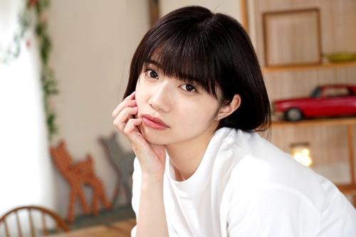 【美少女】顔面オニかわのエロ巨乳！19歳だけあってピチピチな美白円形おっぱい！【石原希望】