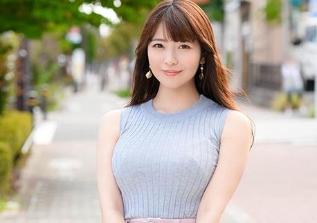 【素人】止まらない潮吹き！くすぐりにガマンできたら100万円！につられて挑戦した巨乳ミニスカ女子大生！