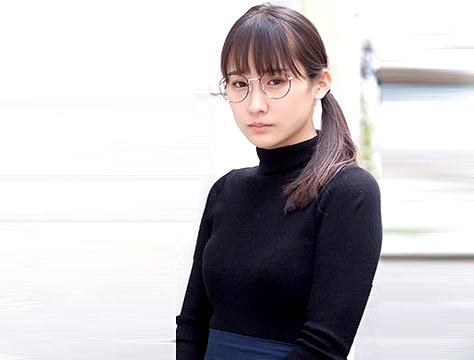 【素人】焦らしに焦らしてメガネ美女のトロトロになったオマンコにデカチンを打ち込む！