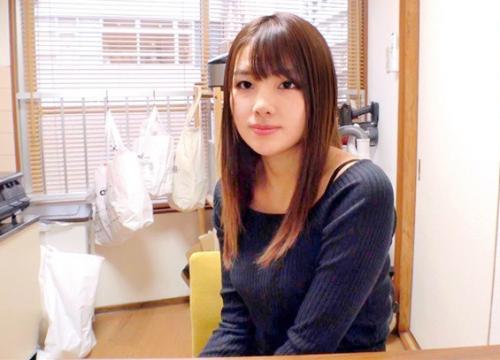 【素人ナンパ】「…生で入れちゃいますよ…？」隠れ巨乳のクール系美女のリアル自宅で童貞君の筆おろし！