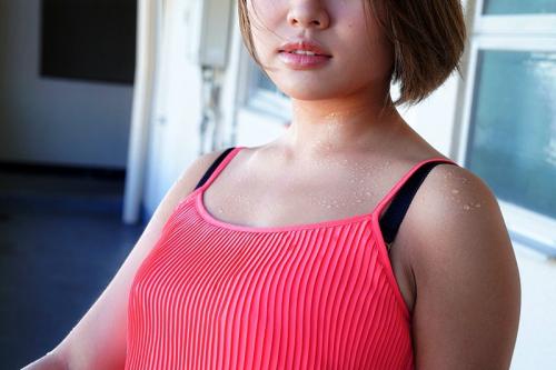 【黒ギャル】「…あれ？アンタ誰だっけ…。まぁいいや！」深夜に隣人の巨乳黒ギャルが泥酔して部屋に入ってきた！【今井夏帆】