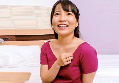 【素人ナンパ】「ロリボディを激ピストンで突きまくり！」ディープキスまみれで汁まみれベロチュウ！体液まみれで汗だく中出しセックス！