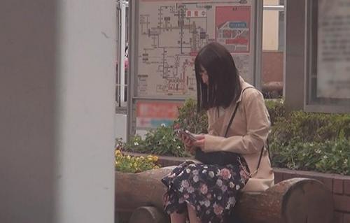 【素人】「彼氏では満たされなくて…。」マッチングアプリで知り合った黒髪セミロングなメンヘラちゃん！