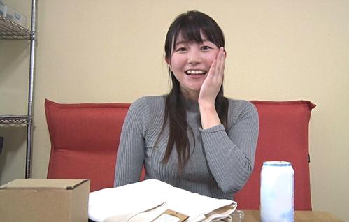 【素人】顔は最高のギャップ萌え！健康的なムチムチボディをオイルマッサージでイカせまくる！