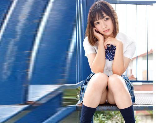 【痴女】「おじさん、ツバまみれでイジメてあげよっか？…。」中年おじさん好きの小悪魔JKの痴女責め！【もなみ鈴】