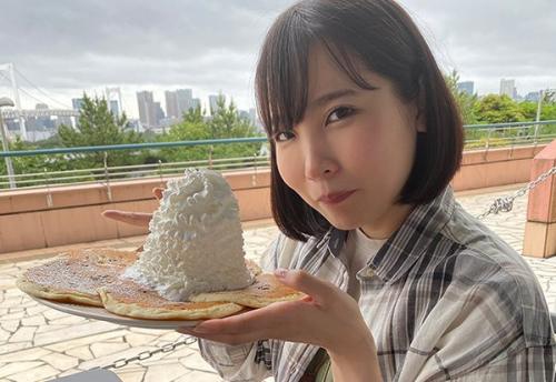 【美少女】「僕のカノジョはAV女優かもしれない。」最初は他人のそら似だと思っていた僕。【枢木あおい】