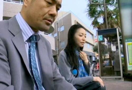 《ヘンリー塚本》性欲旺盛な熟女妻が隣の旦那チ〇ポをハメられ濃厚SEX