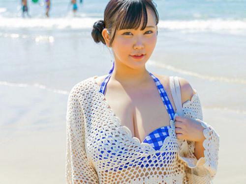 【マジックミラー号】えちえち体型＆美爆乳バルンバルン揺れるロリっ娘！男女の友達同士で素股エステ＆生中出しｗ【素人ナンパ】