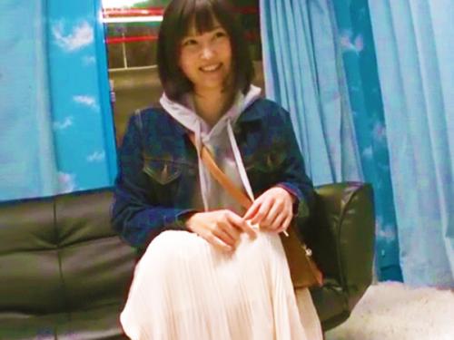 ＜MM号＞無毛なロリ彼女が「潮吹き我慢できたら謝礼Get」に挑戦して失敗！ゴム無しで膣内射精された件ｗ＜素人NTR作品＞
