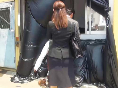＜スレンダー美人＞「膣内射精で賞金あるんですか？」新入社員のSSSランクOLに中年社員がゴム無し射精で種付け＜素人映像＞