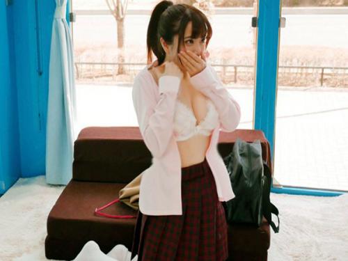 ＜マジックミラー号＞モニターの依頼だったはずが挿入までされた美巨乳娘！鬼ピストンで逝かされる超ロリ女子校生ｗ＜素人JK＞