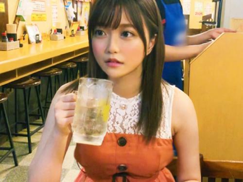 ＜素人ハメ撮り＞SNSで捕獲したロリ美少女！スッコスコな女学生のオマンコ…超かわゆい顔に精液ぶっかけたｗ＜えちえち体型＞