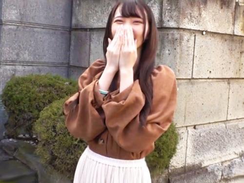 【素人ハメ撮り】「あなたの部屋に行っていいですか？」取材の勢いでゴム無し中出し！ロリ顔にザーメンぶっかける企画【美少女】