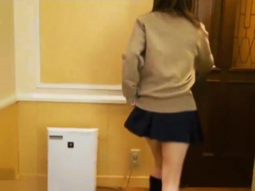 ＜素人ナンパ＞100％アウトな幼い娘の動画！女子校生を援交ハメ撮り＆生中出しするマジで確実にアカンやつｗ＜ロリっ子JK＞