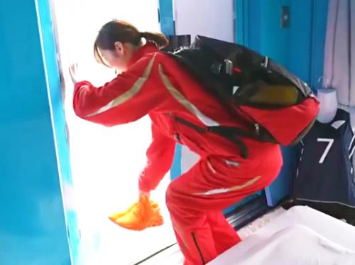 【マジックミラー号】ドスケベで超カワイイ子をハメ倒す神動画！フレッシュなロリ系マンコをガン突きされて絶頂へｗ【素人作品】