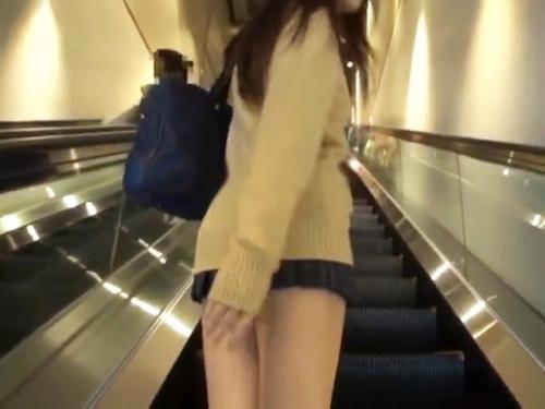 ＜素人 撮影＞超カワイイ現役JKに生チンチン挿入！「下着とかのぞいたらイヤン♥♥」女子高生にハメ撮り中出しｗ＜えちえち＞