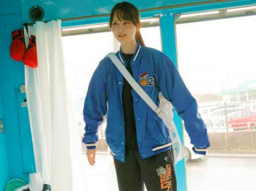 【マジックミラー号】バチクソ可愛い女子大生をGet！乱交になって精子を何回もぶっかけられるロリ美少女ｗ【素人ナンパ動画】