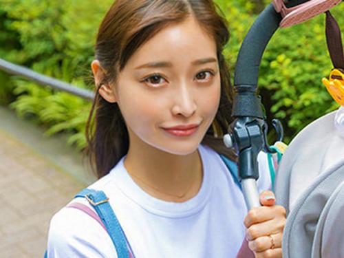 【マジックミラー号】「夫の生チンチンより立派♡♡」無毛ロリ奥様を人妻ナンパ！ドップリ子作り膣内発射ｗ【素人NTRモデル】