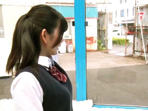 【マジックミラー号】彼チン当てる企画に正解者カップル誕生！イチャラブなセクロスを見せてくれた女子高生ｗ【素人JKモデル】