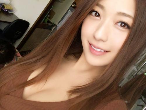 【素人ナンパ】グラビアアイドル以上にスタイル抜群！韓国アーティストみたいな美人を部屋に連れ込んで膣内へ種付けｗ【ギャル】