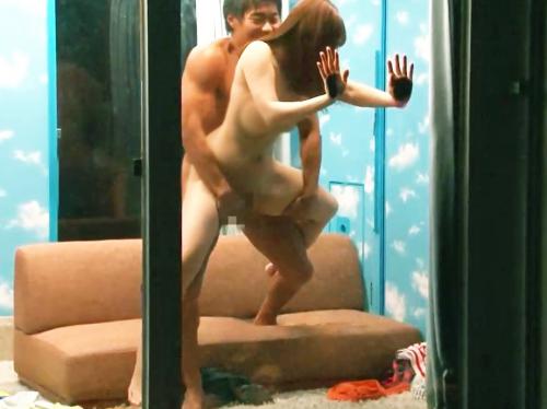 ＜逆転マジックミラー号＞美少女が生SEX…ゴム無しで種付け膣内発射！MM号の外からも精子ぶっかけられたギャルｗ＜素人娘＞