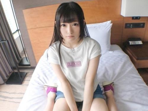 【初撮り】アイドル活動中の女子大生をハメまくる！おじさんにハメられ18歳の美少女が大人の階段を登ってしまう…