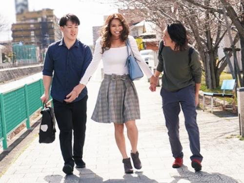 『これは友情のSEXなんだ！！』幼馴染がニューハーフに！？男友達3人での温泉旅行のはずが理性が吹っ飛び酒池肉林３P！